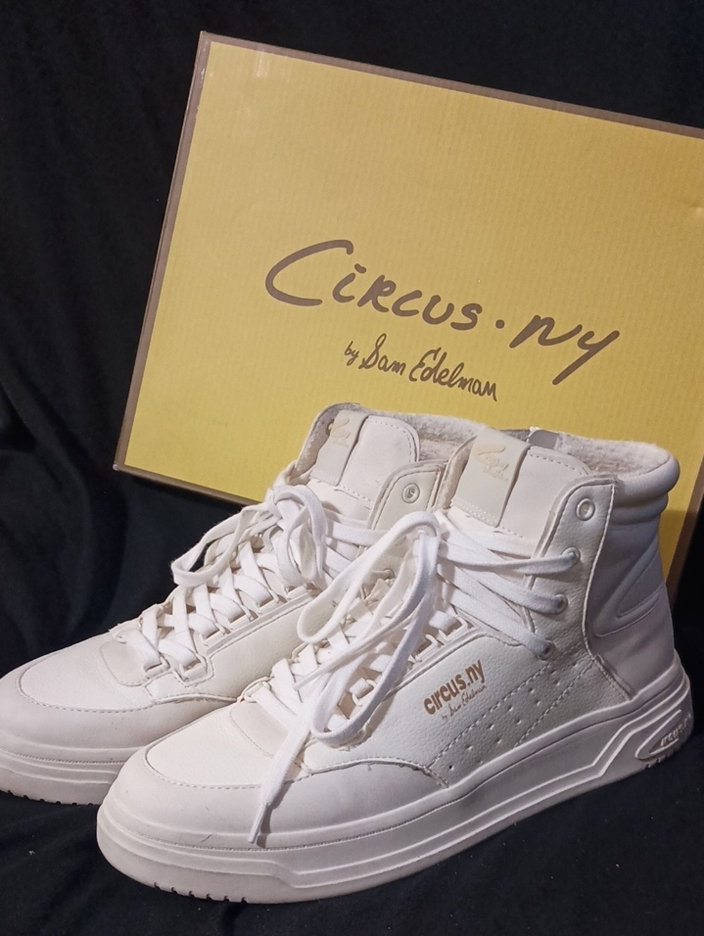 NWB Circus NY by Sam Edelman IRVING in White Size 9M